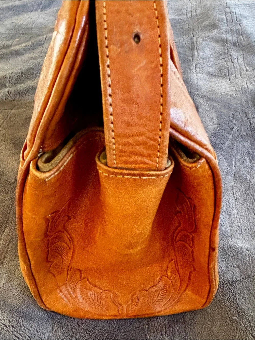 Avelar’s Productos Embossed Leather Bag Mexico Guadalajara